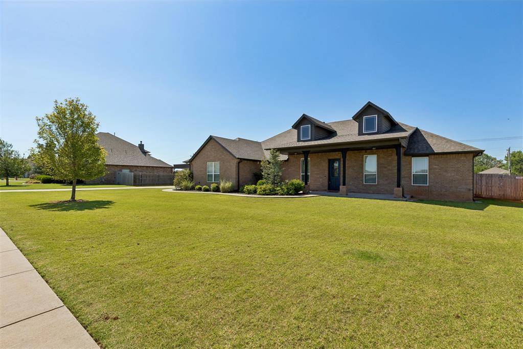 12616 SW 28th ST, Yukon, OK 73099