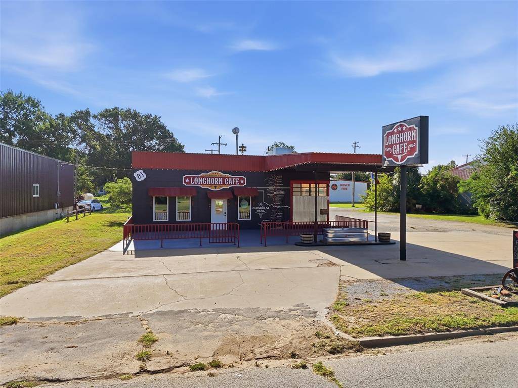 112 N Chisholm TRL, Dover, OK 73734