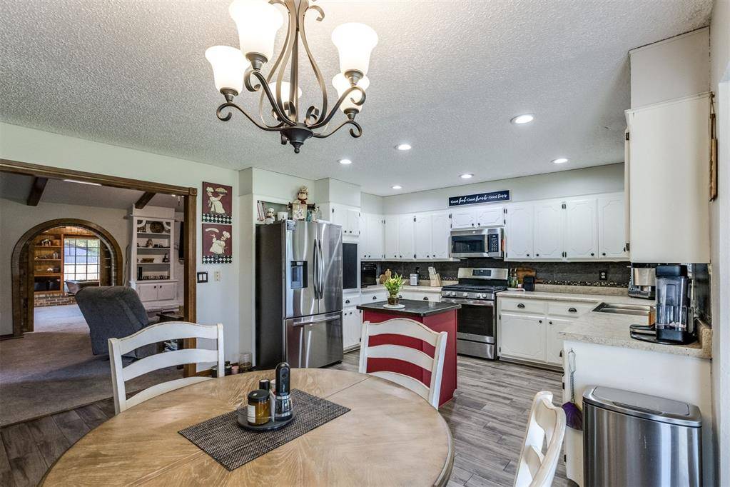 1016 W Washington CIR, Tecumseh, OK 74873