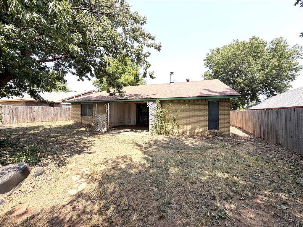 10408 NW 40th ST, Yukon, OK 73099