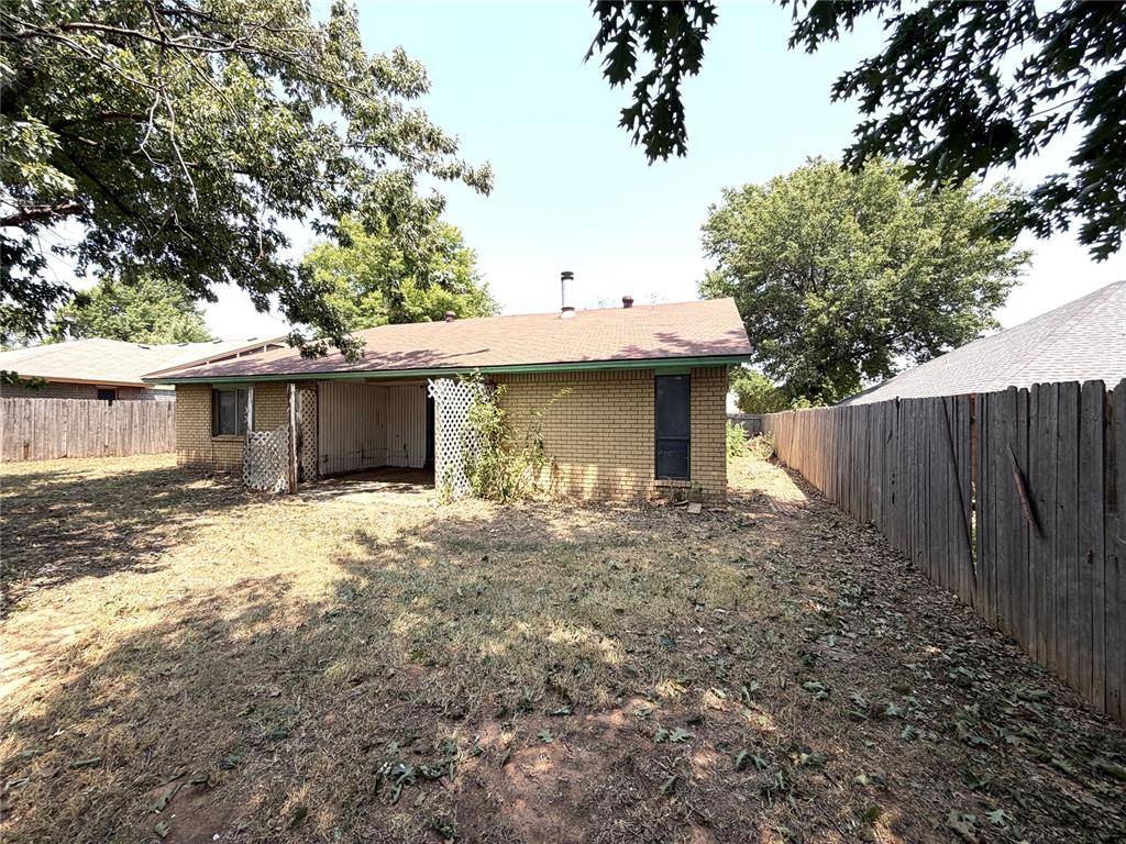 10408 NW 40th ST, Yukon, OK 73099