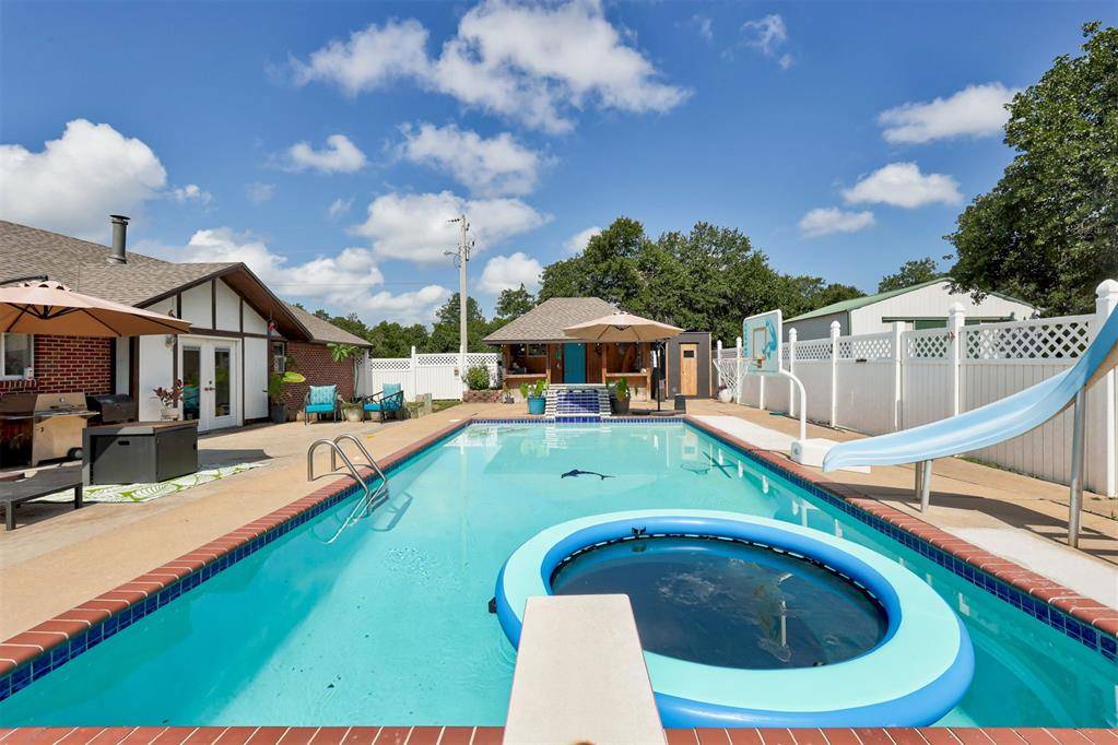 29706 Hardesty RD, Mcloud, OK 74851