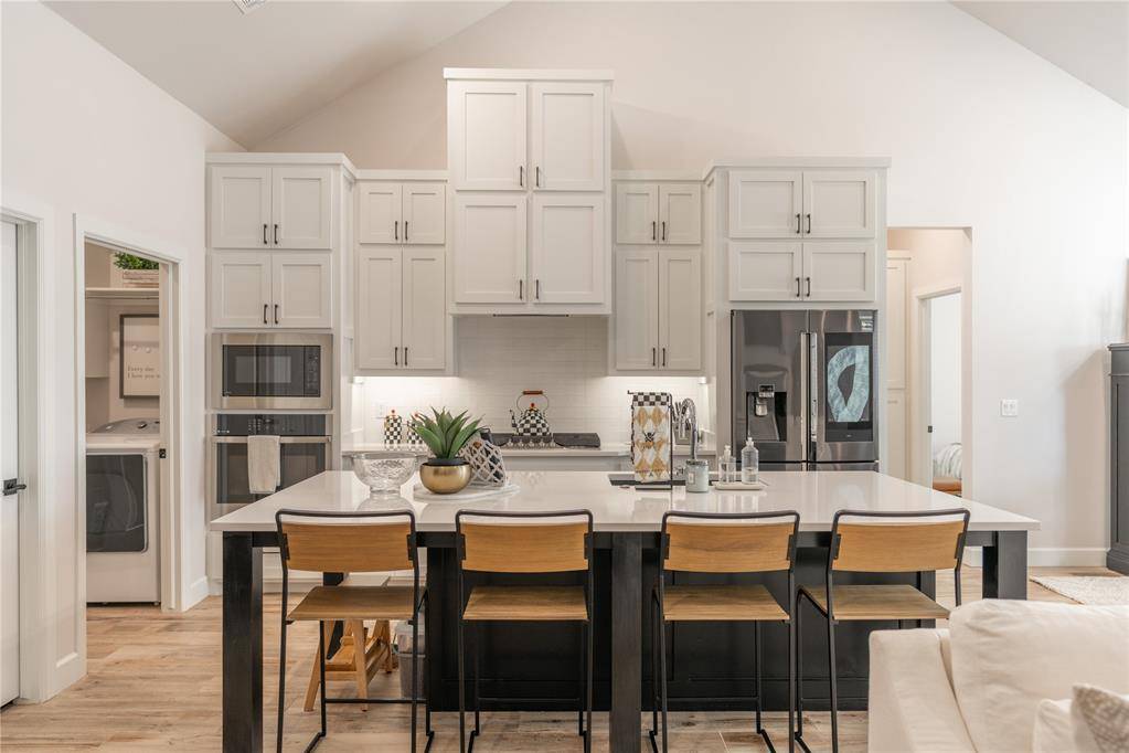 15405 Jasper LN, Edmond, OK 73013