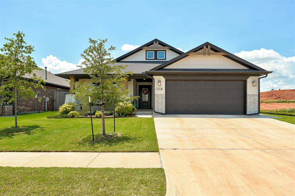 1518 Flint Hills ST, Norman, OK 73069
