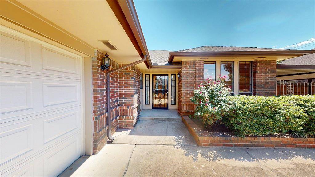 704 SW 113th ST, Oklahoma City, OK 73170