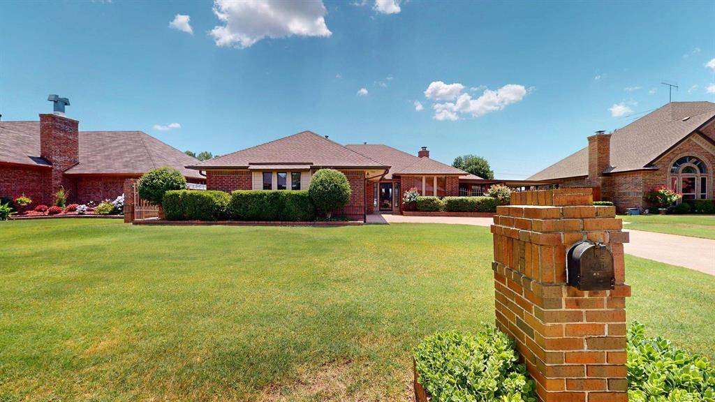 704 SW 113th ST, Oklahoma City, OK 73170