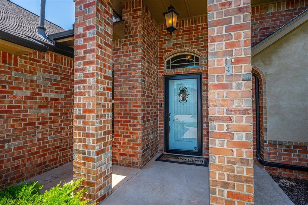 2241 Timber XING, Yukon, OK 73099