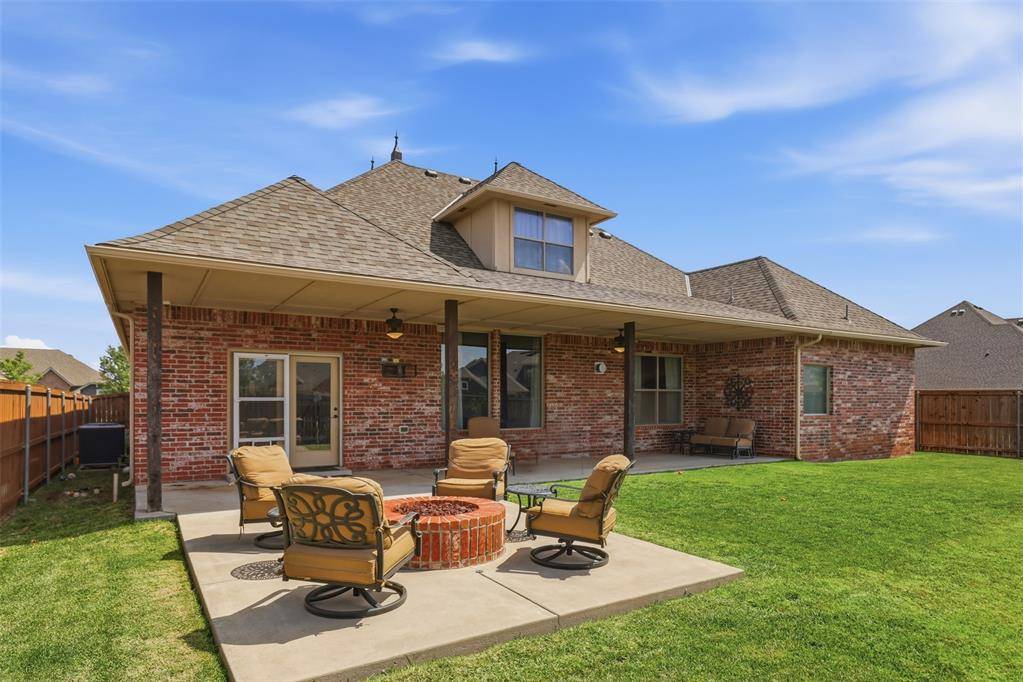13608 Cobblestone Curve RD, Oklahoma City, OK 73142