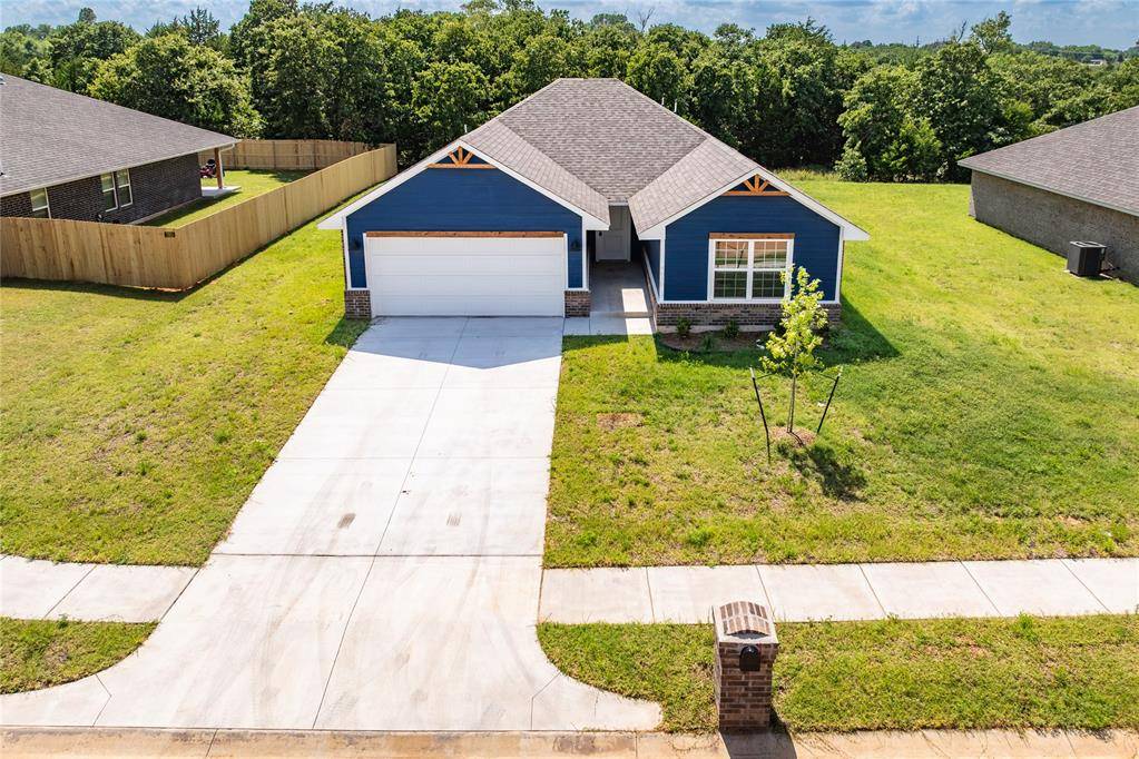 4616 Lincoln LNDG, Harrah, OK 73045