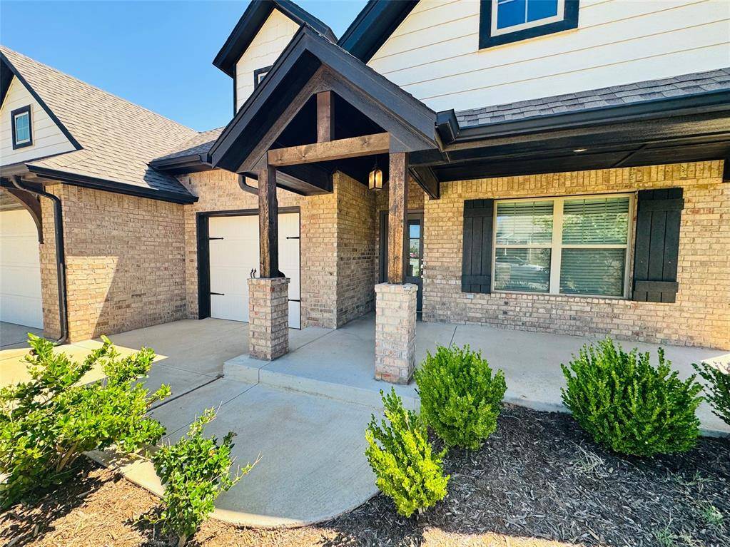 13920 Kamber DR, Yukon, OK 73099