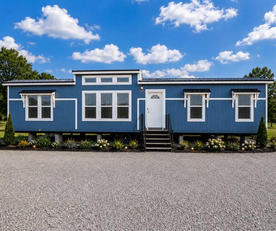 209 Springwater LN, Monkey Island, OK 74331