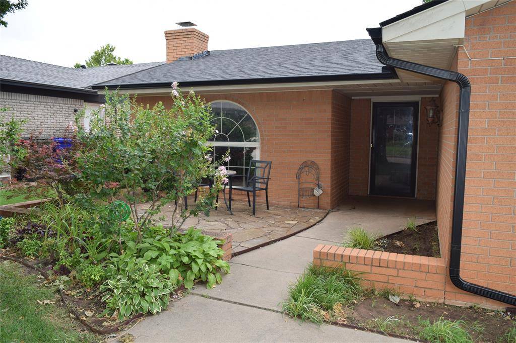 3649 Sunvalley DR, Midwest City, OK 73110