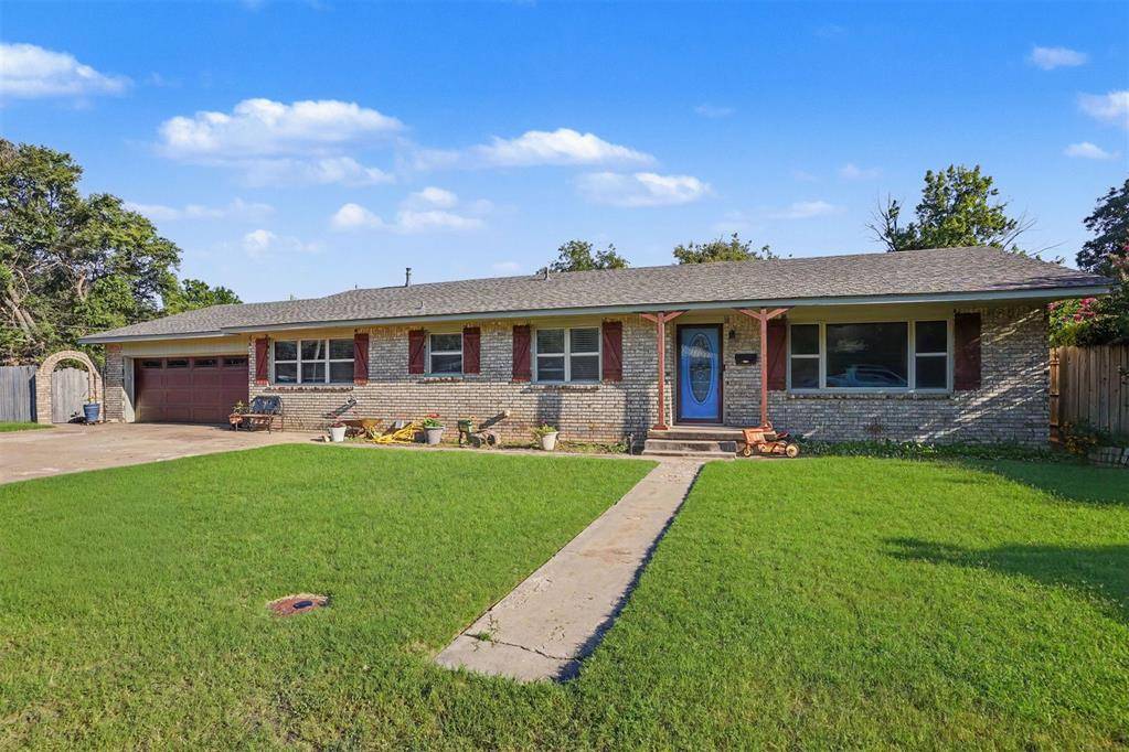 116 W Jackson ST, Mangum, OK 73554