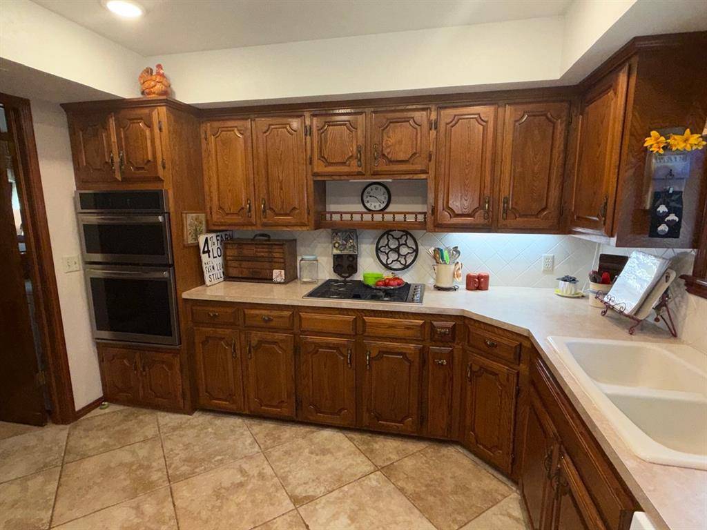703 E 4th ST, Chandler, OK 74834