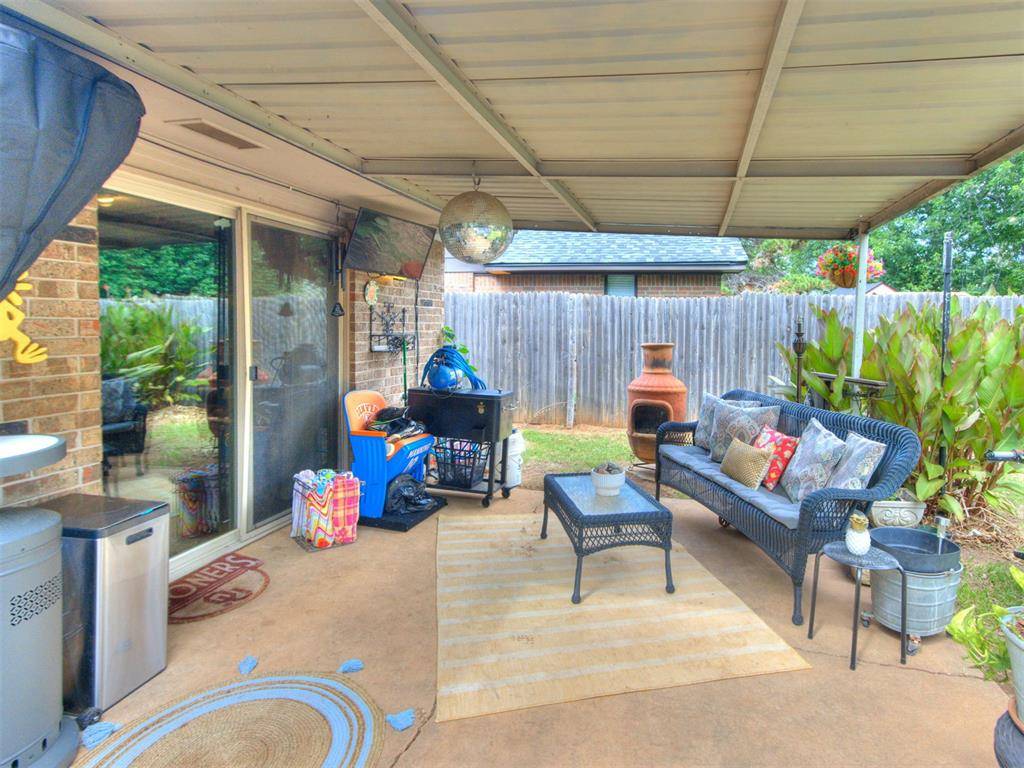 752 Red Oak TER, Edmond, OK 73003