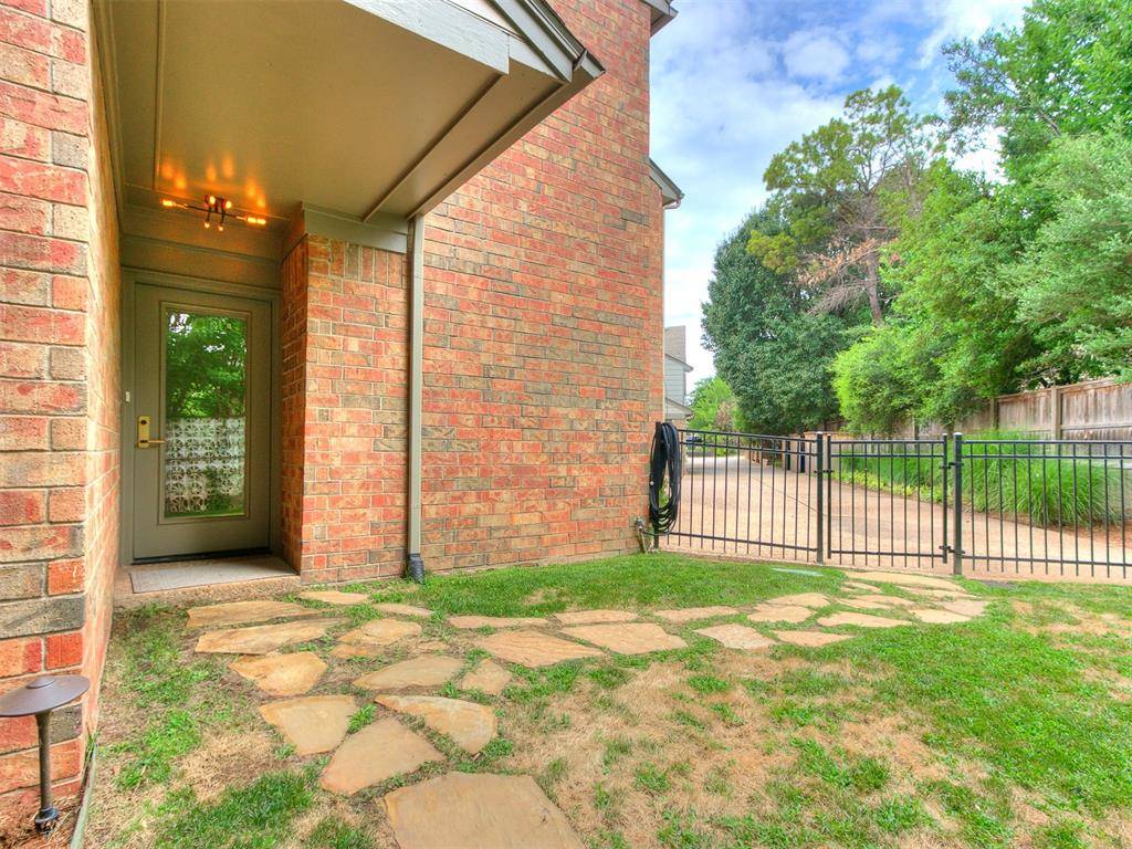 1201 Glenbrook DR #5, Oklahoma City, OK 73118