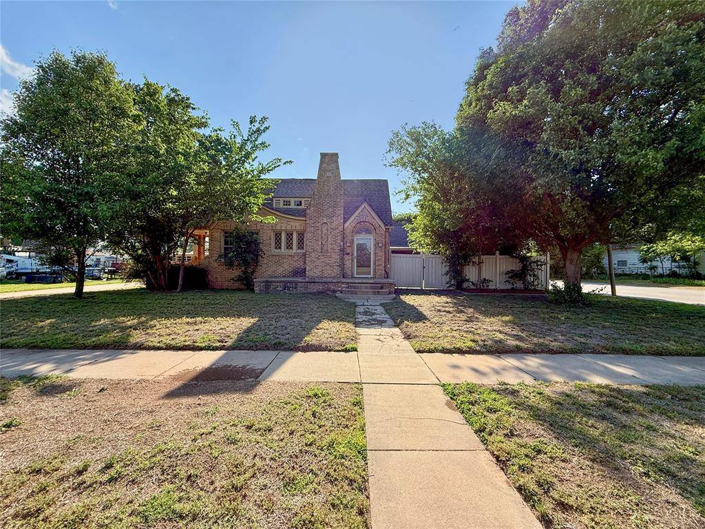 623 N Noble AVE, Watonga, OK 73772