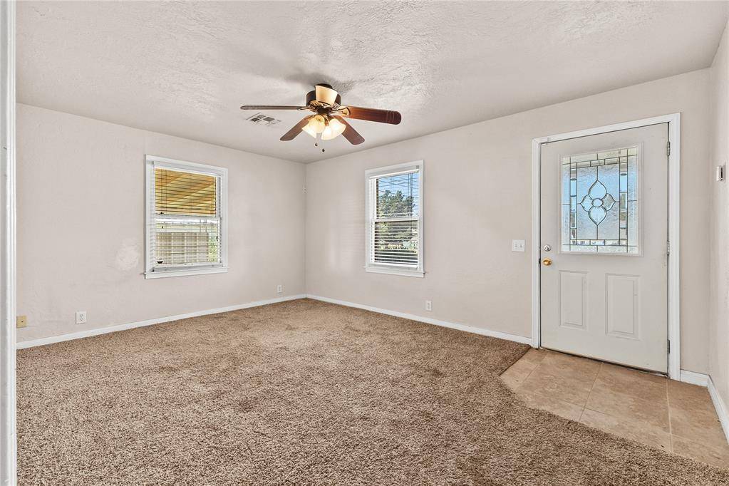 214 N Caddo ST, Weatherford, OK 73096