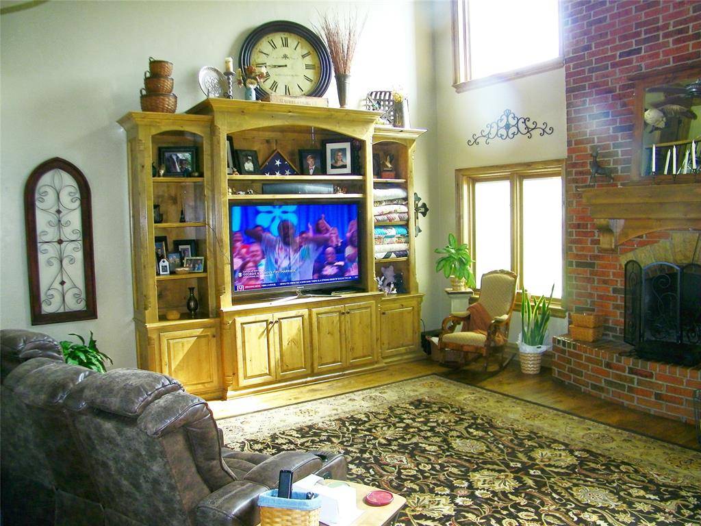 1200 Hickory AVE, Wellston, OK 74881