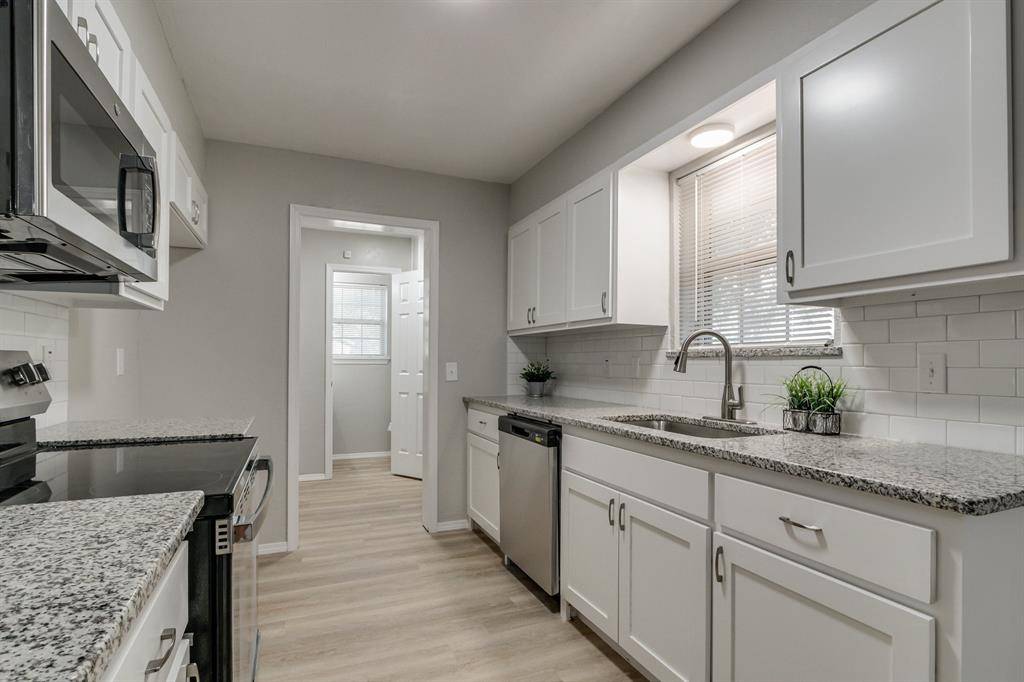 809 Holly Hill RD, Edmond, OK 73003