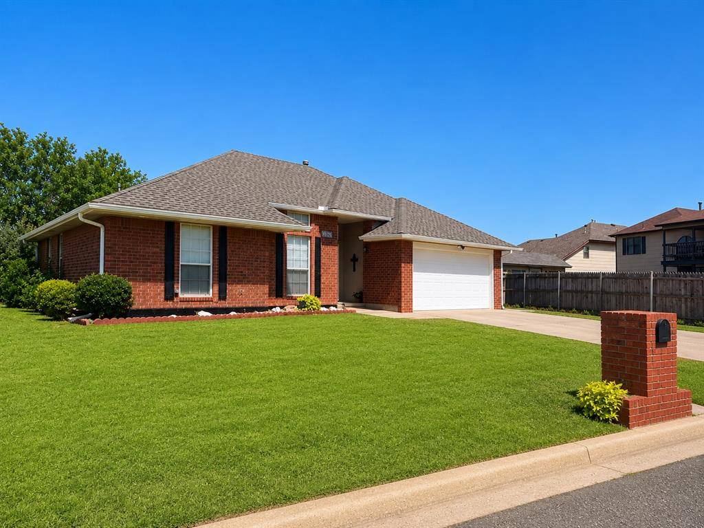 9320 Mayview CIR, Oklahoma City, OK 73159