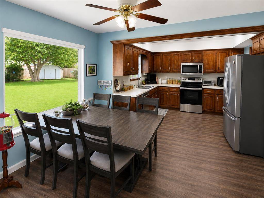 9320 Mayview CIR, Oklahoma City, OK 73159