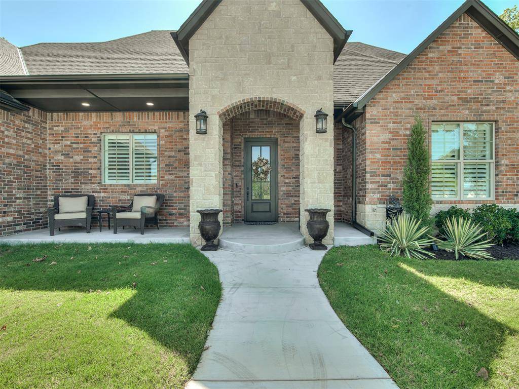1055 Lucas WAY, Newcastle, OK 73065