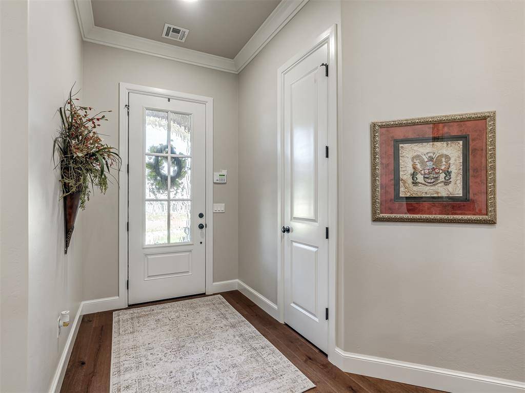 1055 Lucas WAY, Newcastle, OK 73065