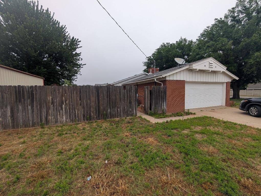 1023 34th ST, Woodward, OK 73801