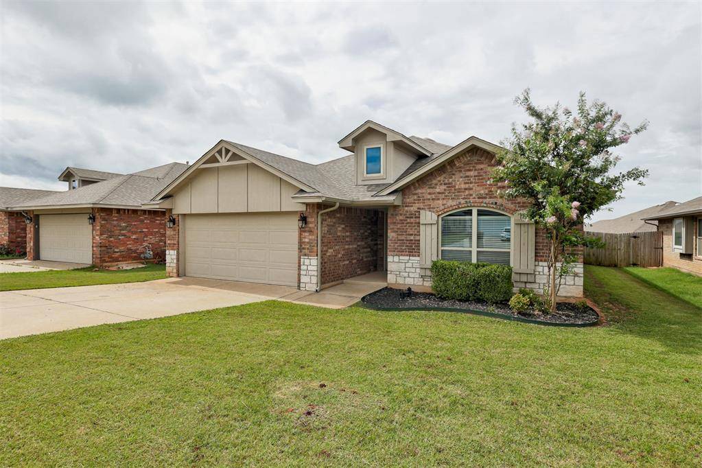 3916 Colefax LN, Norman, OK 73026