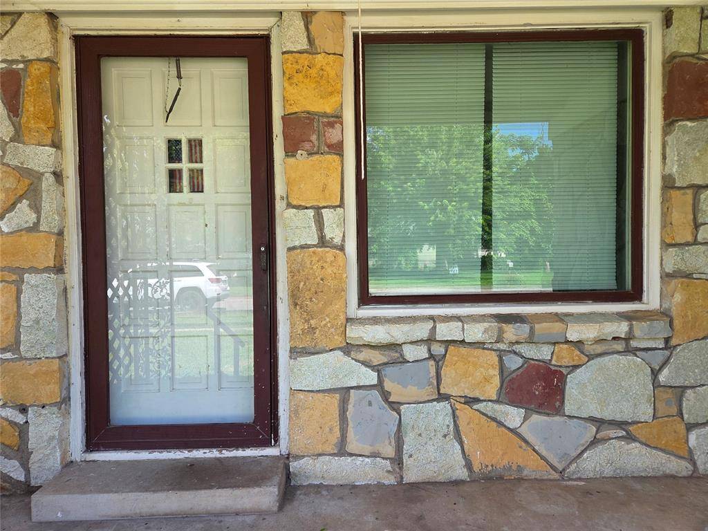 207 S Elm ST, Pauls Valley, OK 73075