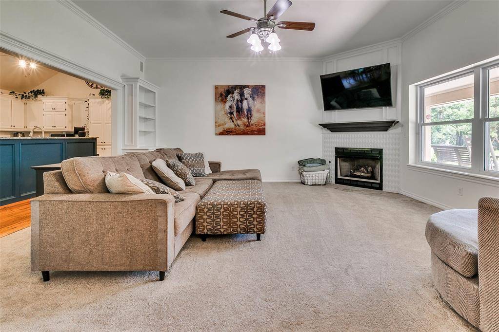 8000 N Harrah RD, Harrah, OK 73045