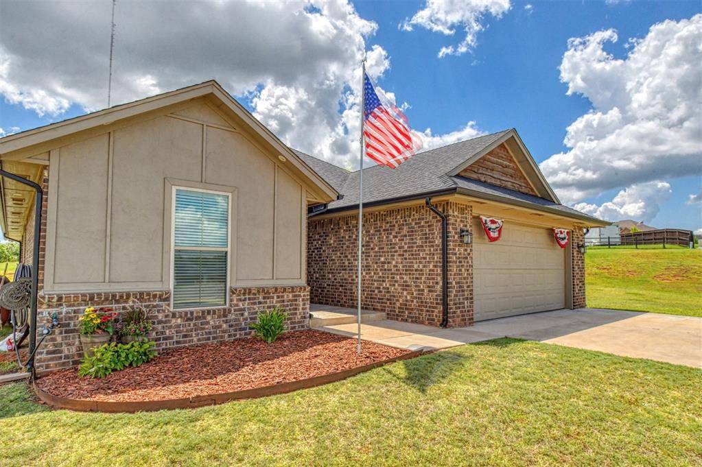 3713 King Arthur CT, Newcastle, OK 73065