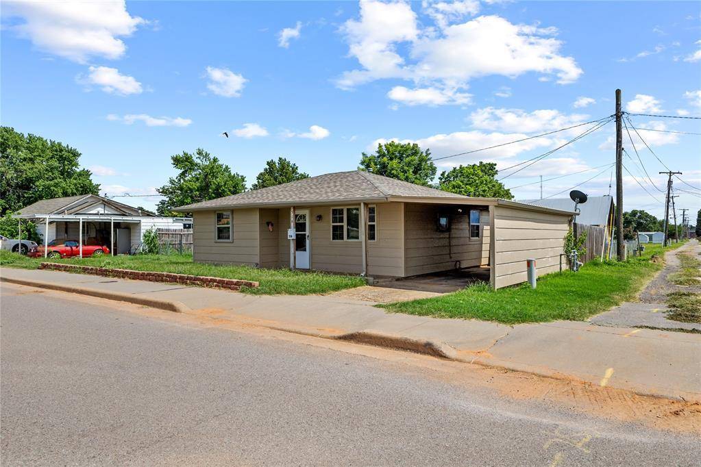 516 E Huber AVE, Weatherford, OK 73096