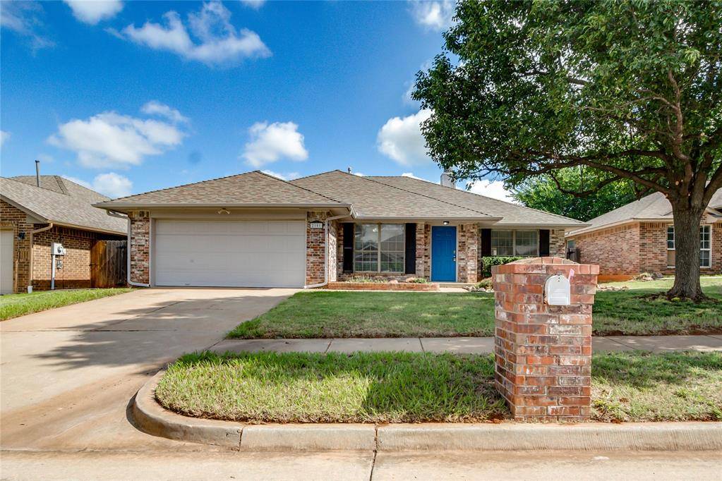 2101 Cedar Meadow LN, Edmond, OK 73003