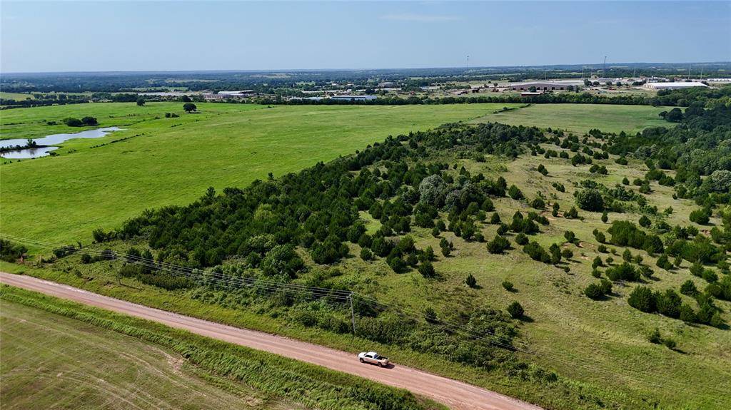 2 E 880 RD, Stroud, OK 74079