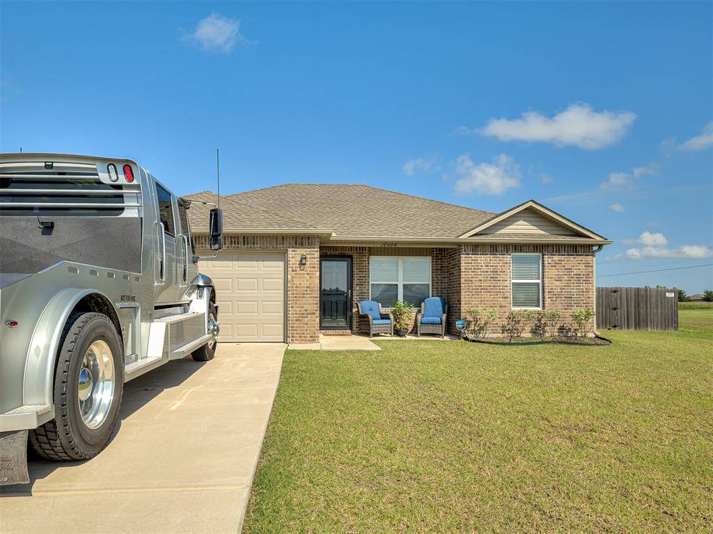 10494 Cadens TRL, Shawnee, OK 74804