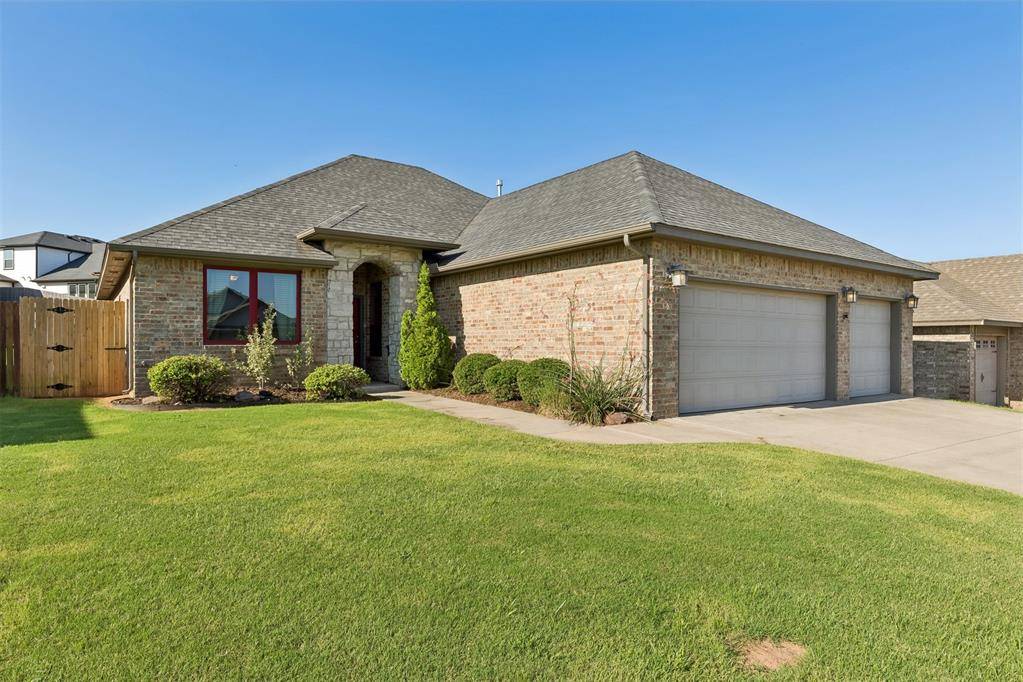 6116 Beverly Hills DR, Edmond, OK 73034