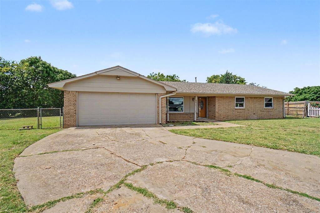 1722 NW Crosby Park BLVD, Lawton, OK 73505