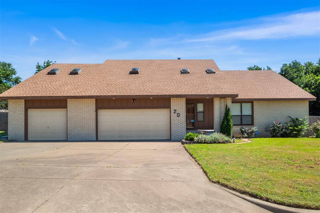 20 Raintree ST, Ponca City, OK 74604