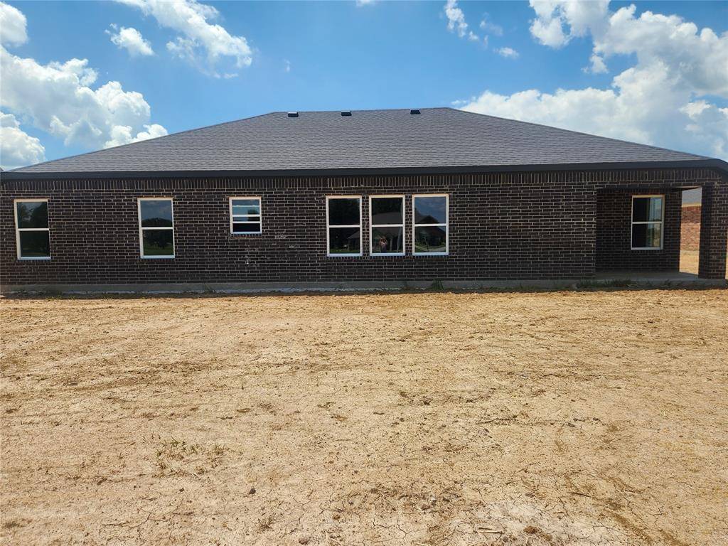 1838 Topaz RD, Pryor, OK 74361