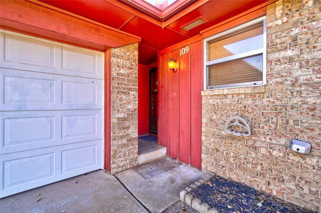 109 Bainbridge RD, Oklahoma City, OK 73114