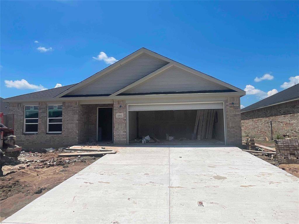 1841 Topaz RD, Pryor, OK 74361