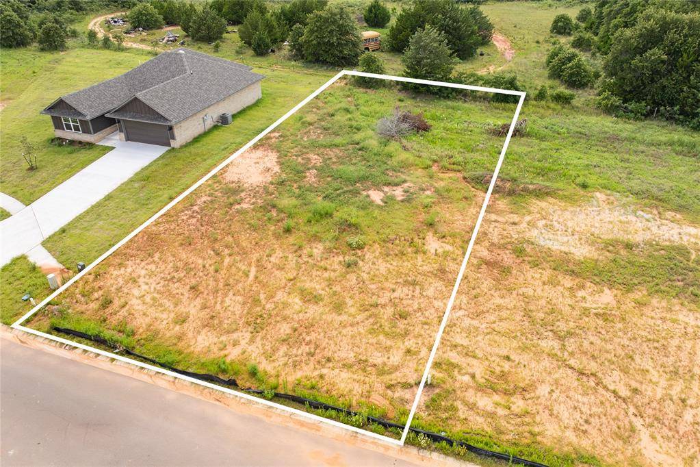 4672 Lincoln LNDG, Harrah, OK 73045