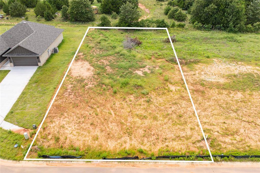 4672 Lincoln LNDG, Harrah, OK 73045