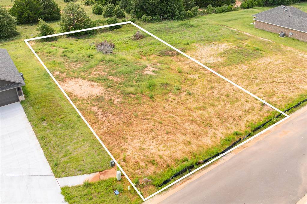 4672 Lincoln LNDG, Harrah, OK 73045