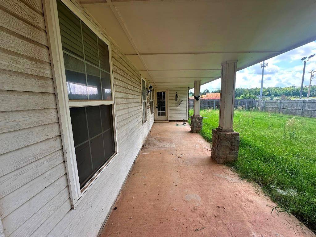 1100 NW 190th PL, Edmond, OK 73012