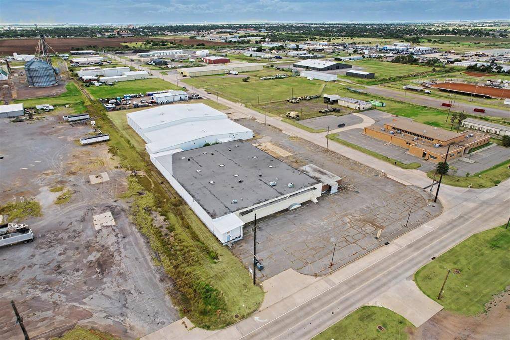709 S Veterans DR, Altus, OK 73521