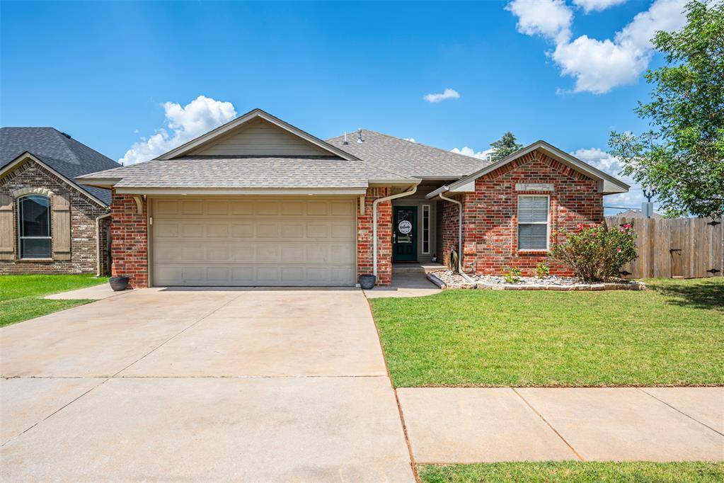 11729 SW 16th ST, Yukon, OK 73099