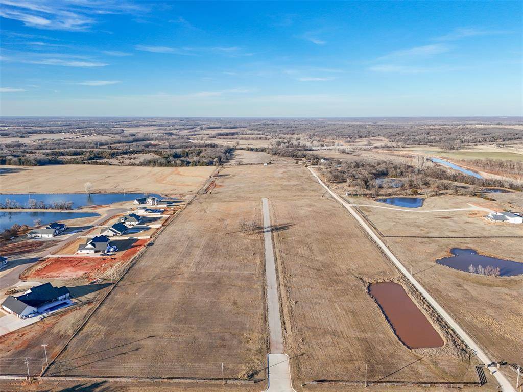 19 Stone River Ranch DR, Shawnee, OK 74804